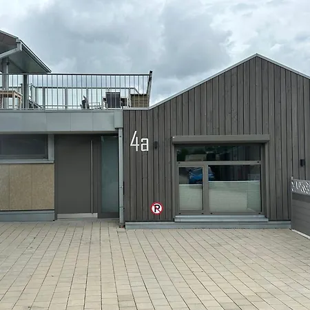 Zimmermanns 3 Apartment *